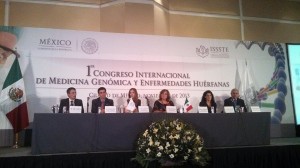 En el presidium de la clausura del 1er Congreso Internacional del ISSSTE sobre Medicina Genómica y Enfrmedades Huérfanas